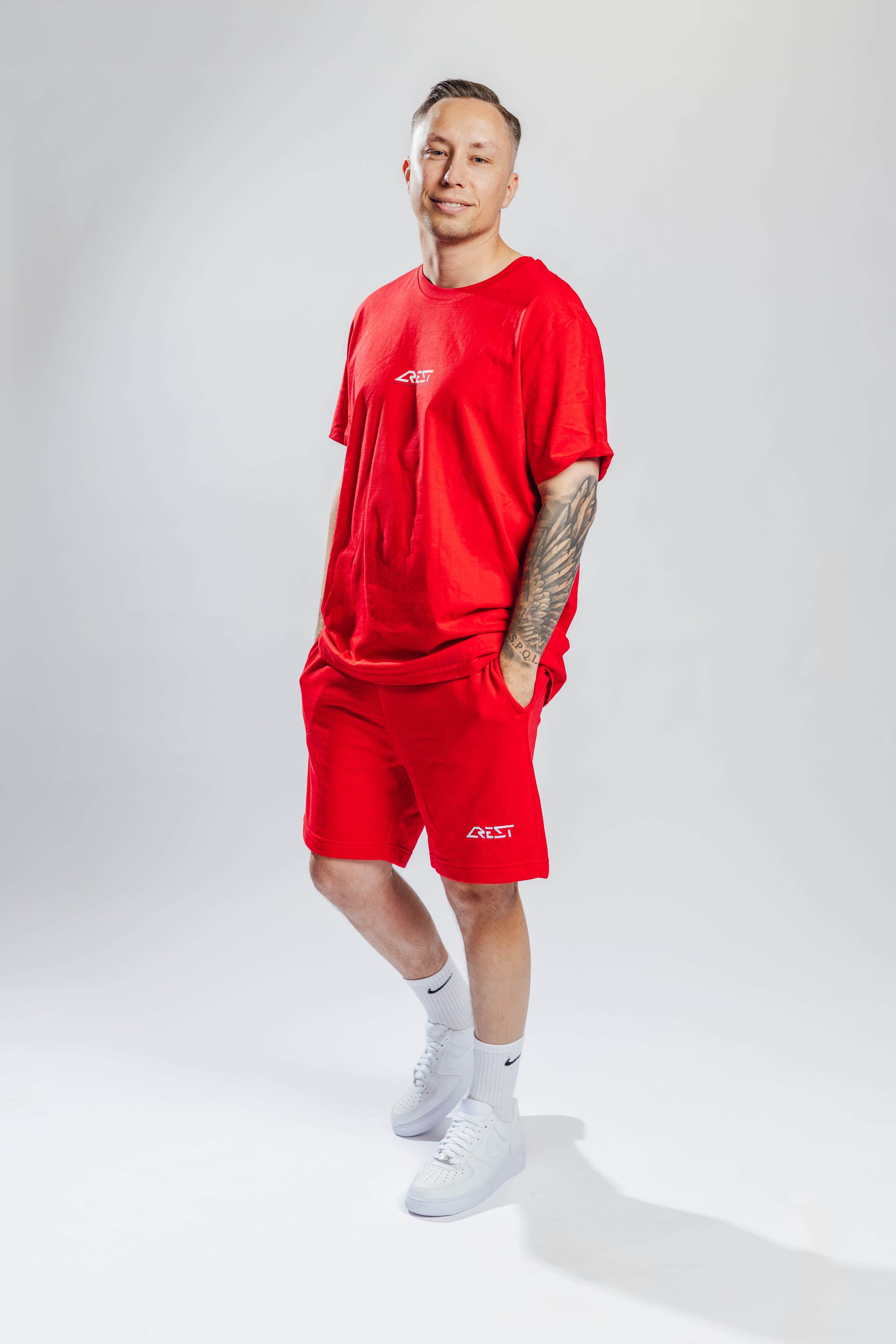CREST // MOTION SHORTS - EMB - RED