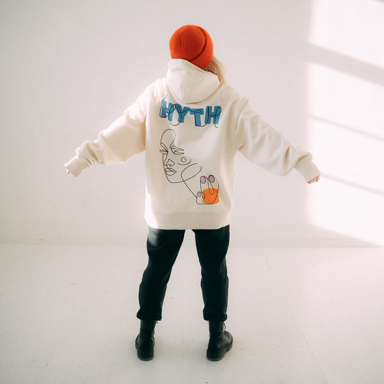 HYTH - Faceless - Hoodie - Beige