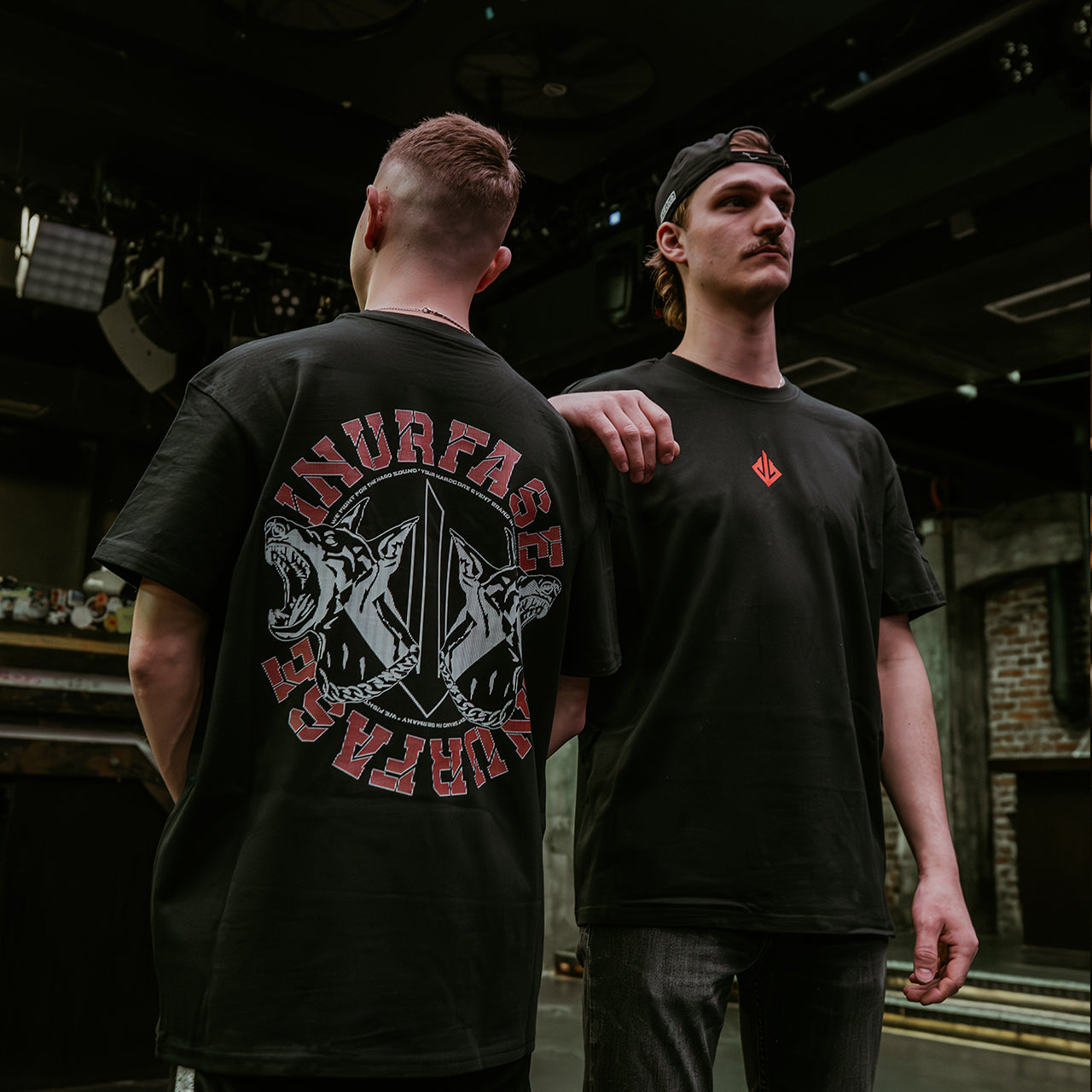 INURFASE - Bulldog Shirt (schwarz)