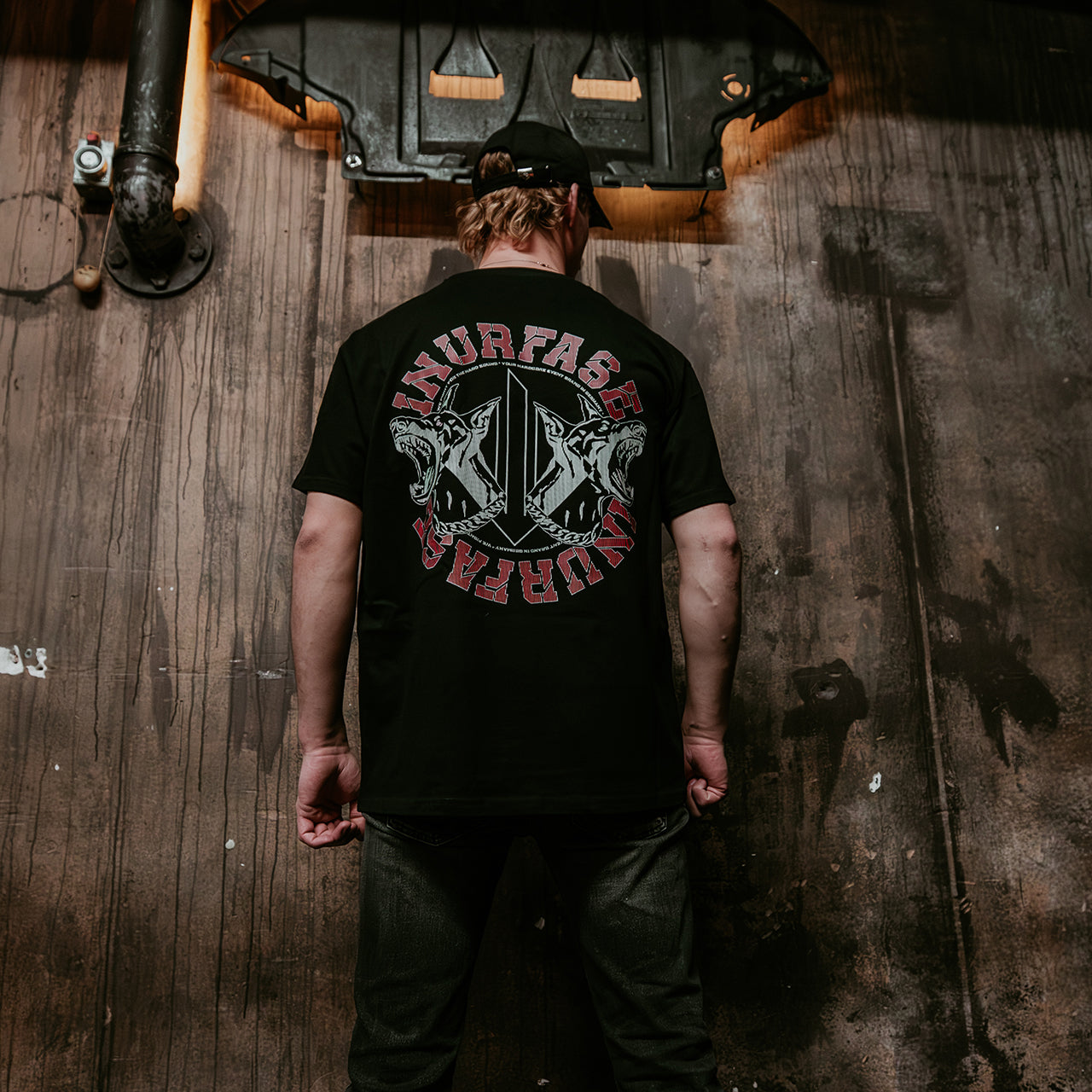 INURFASE - Bulldog Shirt (schwarz)
