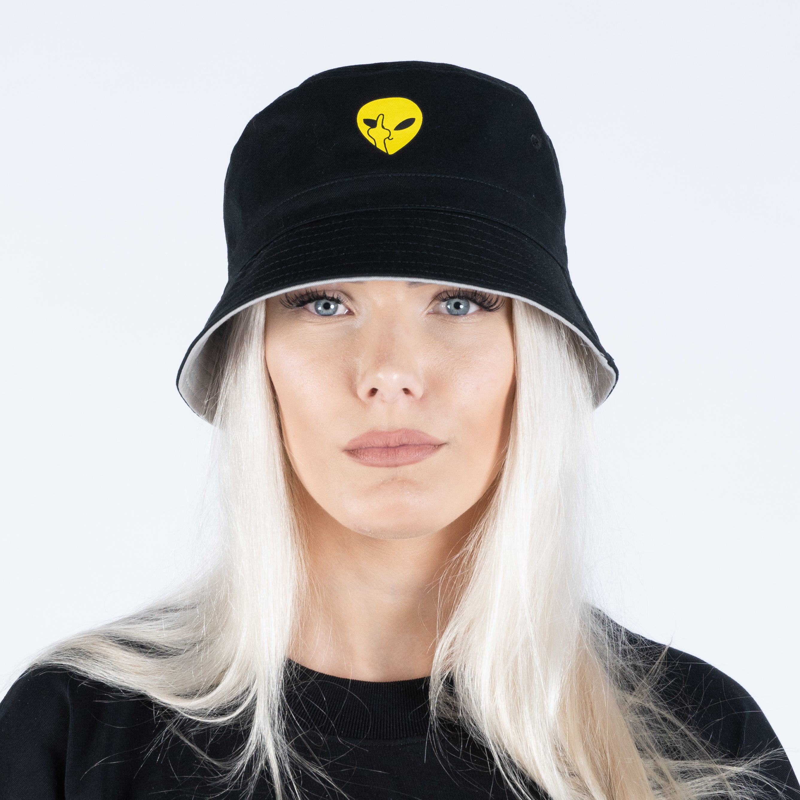 Snash - Reversible Signature Bucket Hat
