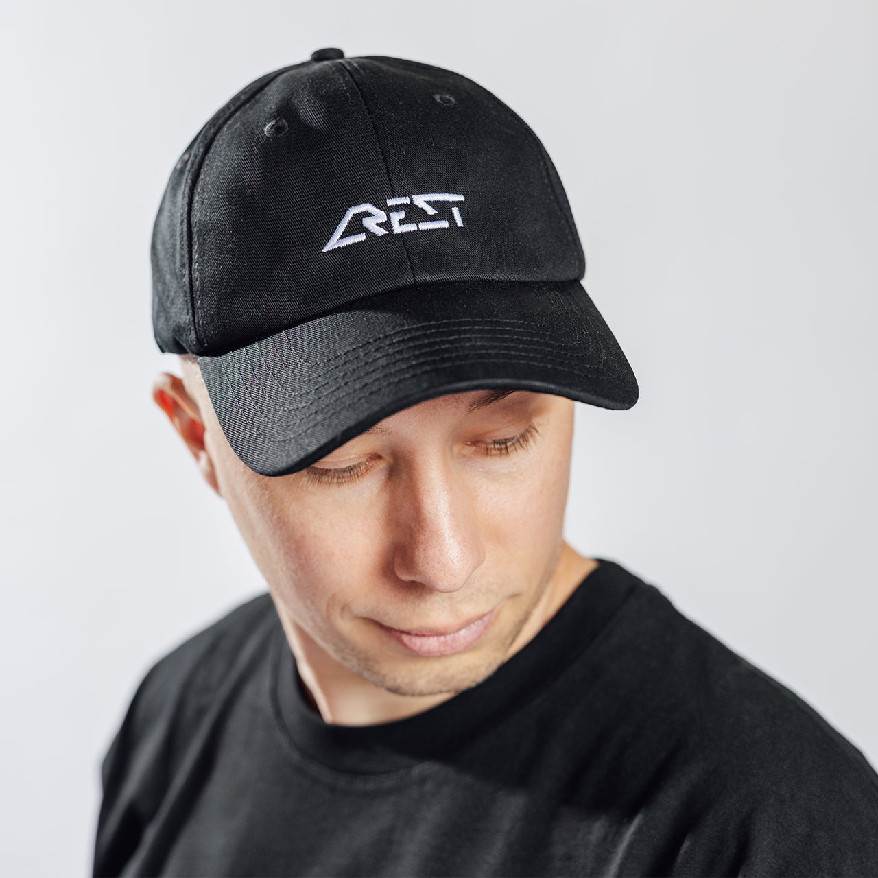 CREST // UNIT CAP - EMB