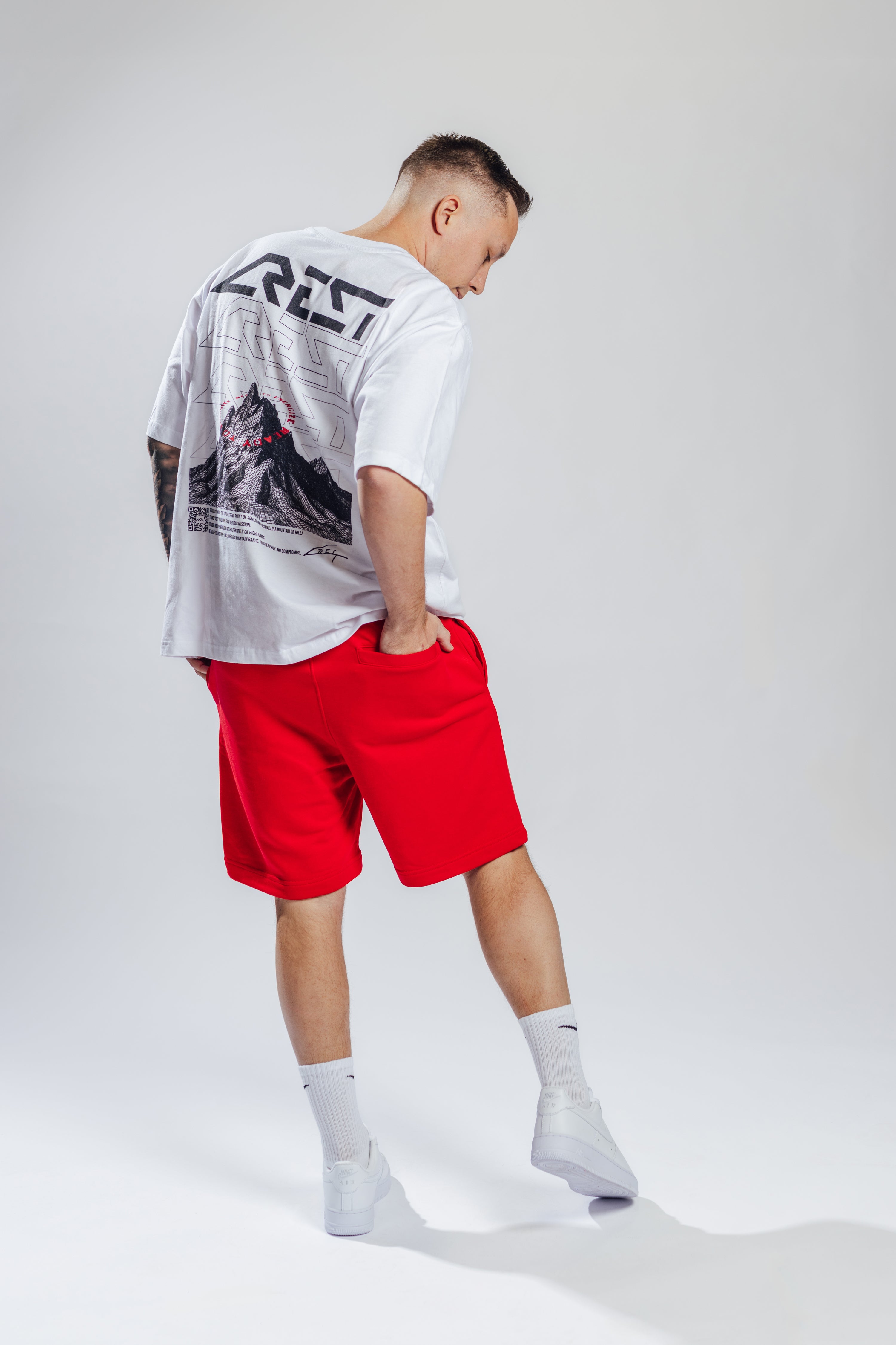 CREST // MOTION SHORTS - EMB - RED